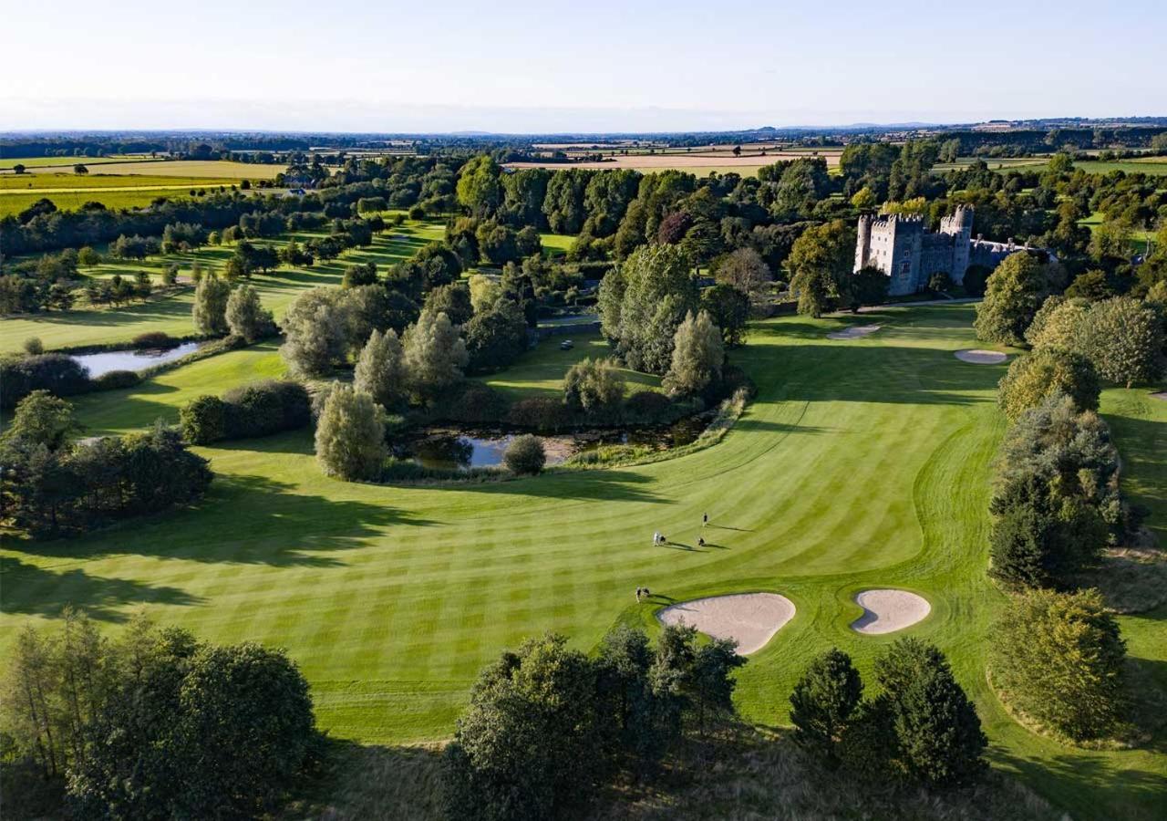 The Lodges At Kilkea Castle Eksteriør billede